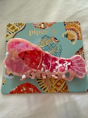 piper•k Pink Resin Lobster Hair Clip
